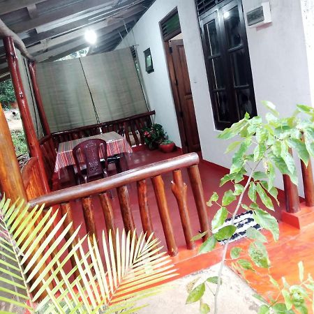Nethanya Homestay Ella Exteriör bild